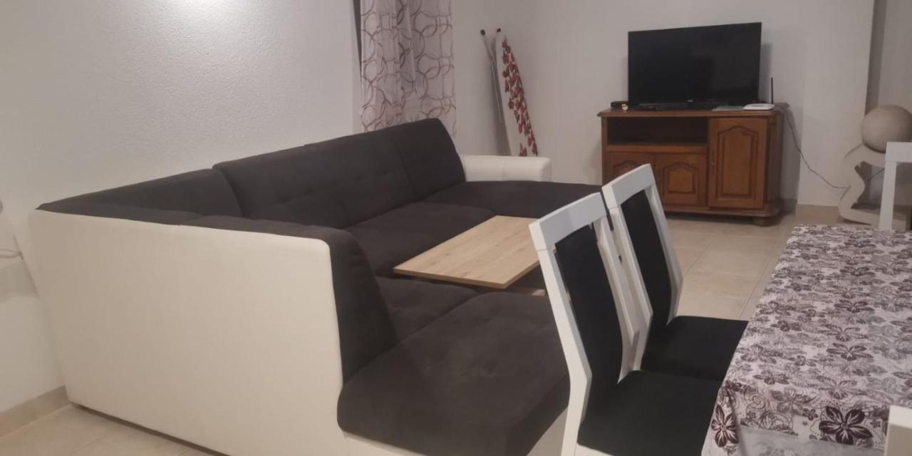 Apartmani Franceska Bol Bagian luar foto